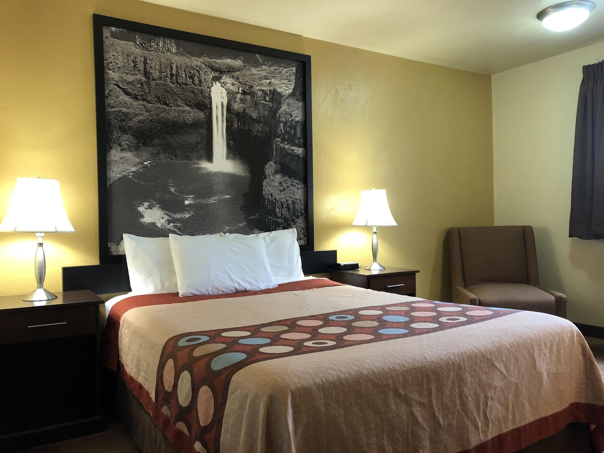 Super 8 By Wyndham Kennewick Motel Bagian luar foto