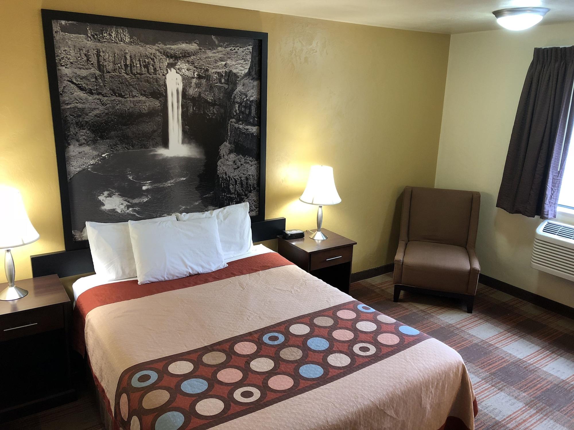 Super 8 By Wyndham Kennewick Motel Bagian luar foto