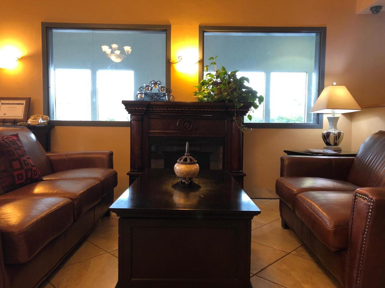 Super 8 By Wyndham Kennewick Motel Bagian luar foto